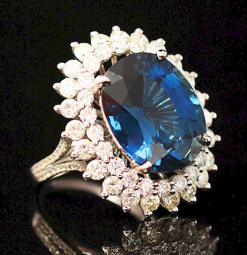 14K White Gold 10.85ct Sapphire & Diamond Ring With GIA Report.