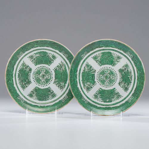 Chinese Export Green Fitzhugh Plates