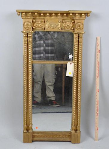American Federal Carved Giltwood Mirror