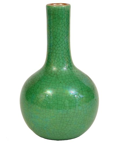 Chinese Apple Green Monochrome Crackle Vase