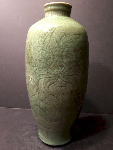 ANTIQUE large Chinese Celadon Longquan Vase,  Ming. 14 1/2" high