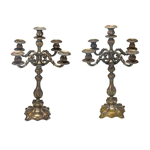 A PAIR OF SILVER PALTED CANDELABRA. EARLY 20TH CENTURY. 