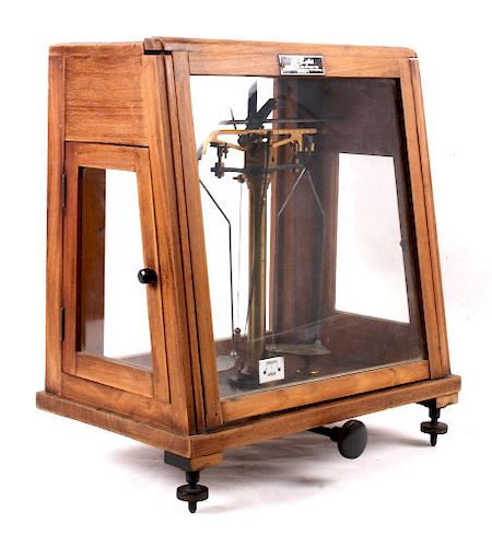Sable's Brass Scientific Scale In Wooden Case