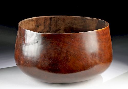 Large/Early 20th C. Hawaiian Kamani Wood Calabash Bowl