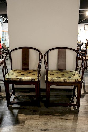 PAIR OF HUALI HORSHOE BACK CHAIRS, LATE QING DYNASTY