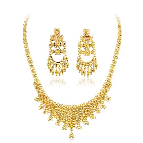 A High Karat Gold Necklace and Earrings Set