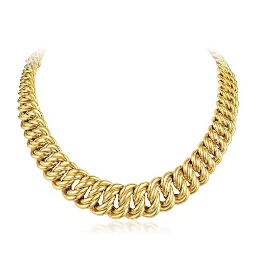 A Gold Chain Necklace, Italian