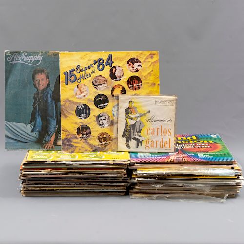 Colección de discos. LaserDisc y LP's. Diferentes películas y géneros musicales. Consta de 66 piezas aproximadamente.