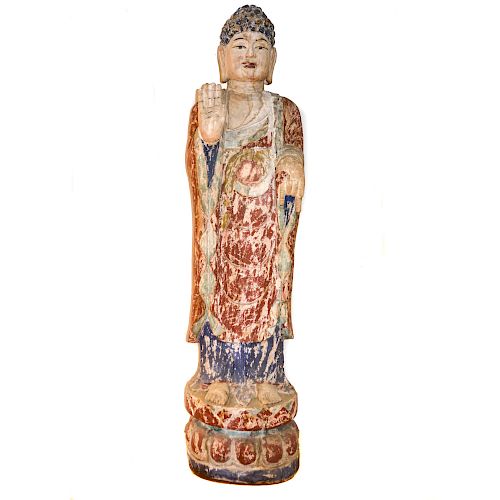 Príncipe Siddharta Gautama (Buda). Origen oriental. Siglo XX. Elaborada en madera estucada y policromada. Manos en Karana mudra.