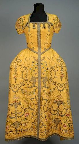METALLIC EMBROIDERED SILK VESTMENT, PROBABLY FRENCH, c. 1725.