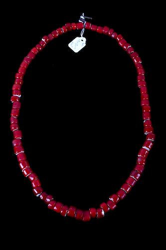 Hudson Bay Red White Heart Bead Necklace 17th-18th