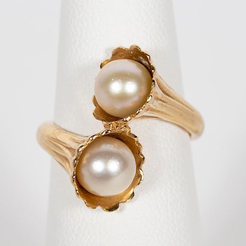 14k Yellow Gold & Two Pearl Ring