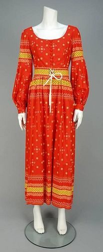 OSCAR de la RENTA PRINTED COTTON PEASANT DRESS, 1970s.