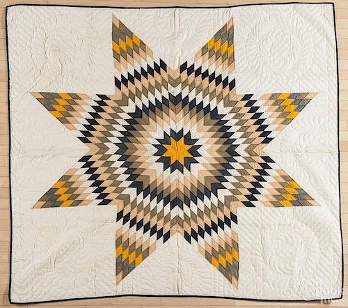 Patchwork lone star quilt, 20th c., 80'' x 73''.