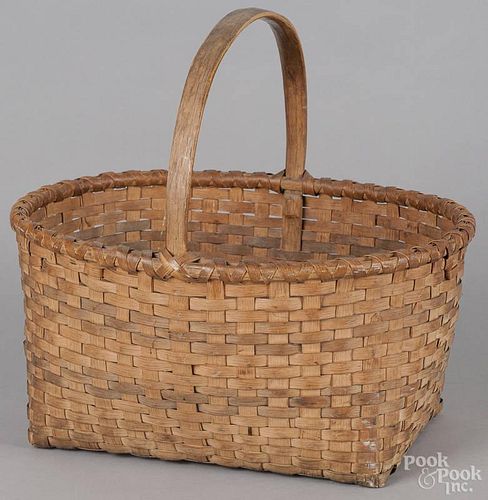 Splint gathering basket, 19th c., 15 1/4'' h., 16 1/2'' w.