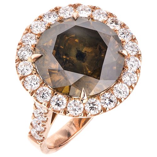 A diamond 18K rose gold ring.