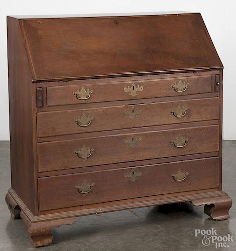 Pennsylvania Chippendale walnut slant front desk, ca. 1780, 43 1/2'' h., 40 1/2'' w.