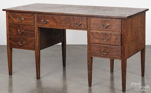 Quartersawn oak kneehole desk, ca. 1900, 30 1/2'' h., 60'' w., 27'' d.