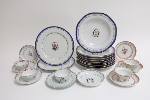 24 Chinese Export Porcelain Plates/Cups