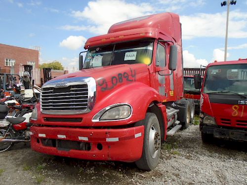Tractocamion Freightliner CL120 2008