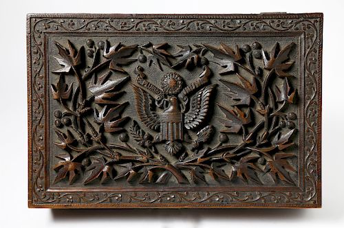 AN AMERICAN MASTERFULLY CARVED GENTLEMAN'S BOX