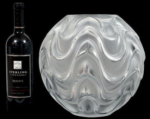 Lalique Vase 'Vibrations Collection'