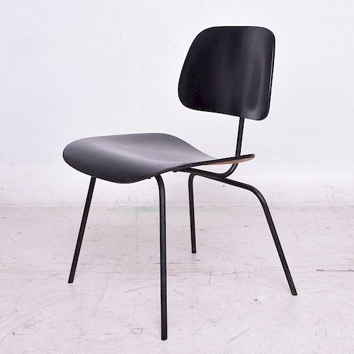 Eames DCM chair in Black, Mid-Century