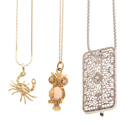 A Trio of Ladies Necklaces in 14K Gold
