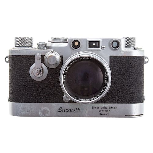 Leica III f Camera and Summarit 1;1.5 Lens