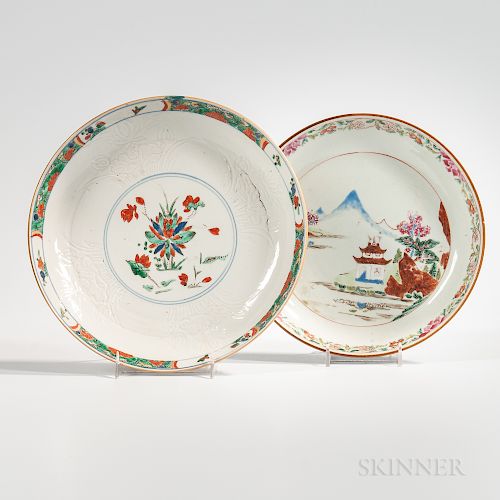 Two Polychrome Export Porcelain Deep Dishes