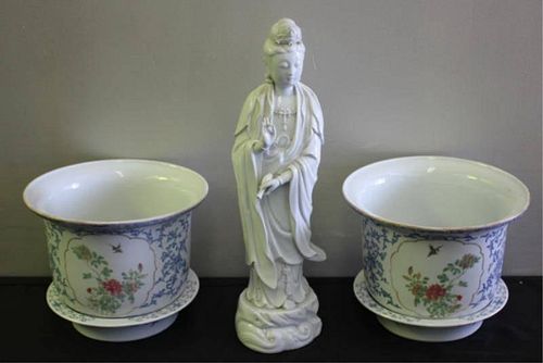 Vintage Chinese Porcelain Lot.