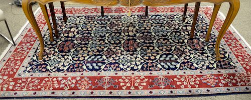 Oriental carpet. 6' x 9'.