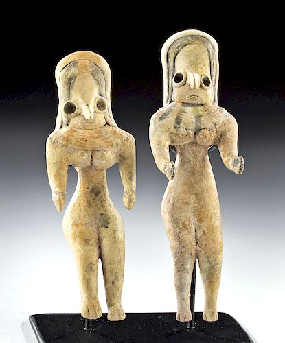 Lot of 2 Indus Valley Mehrgarh Pottery Female Figures