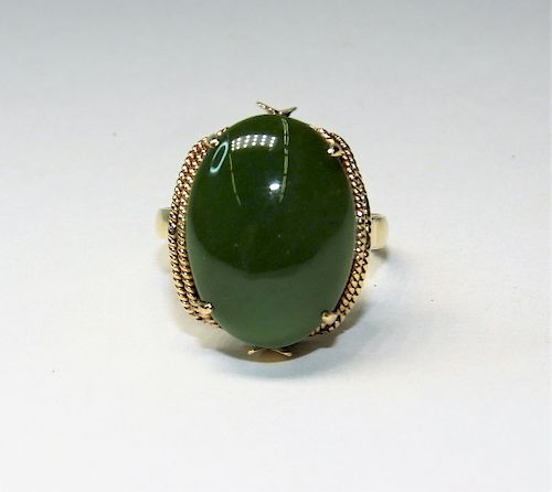 Estate 14K Gold Lady's Cabochon Green Stone Ring