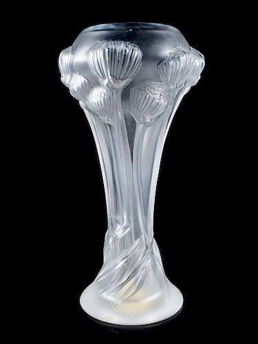 A Lalique Frosted Glass Vase<br>20TH CENTURY<br>'
