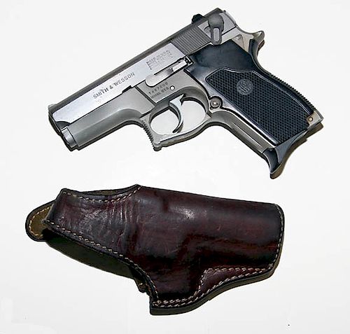 Smith and Wesson 669 
