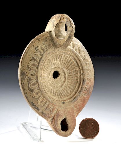 Roman Pottery Oil Lamp - Attractive Decoration
