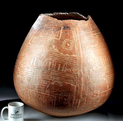 Enormous Marajoara Pottery Urn - Incised Decoration