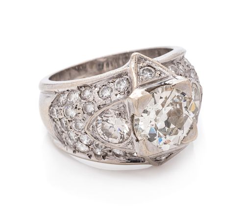 A White Gold and Diamond Ring, 