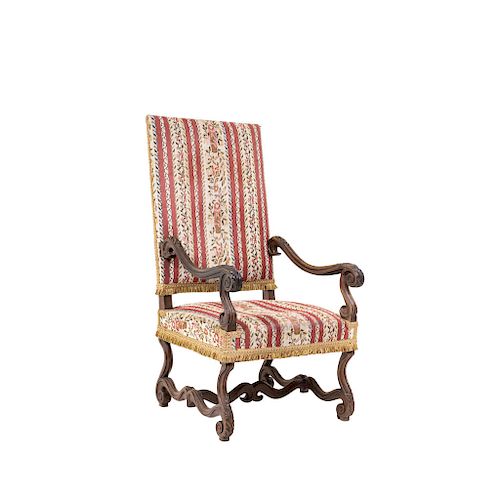 CHAIR. BEGINNING OF THE 20TH CENTURY. Louis XIII Style. Carved wood, padded back and seat with petit point pattern. 