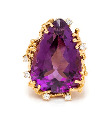 A Yellow Gold, Amethyst and Diamond Ring,