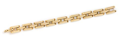A Yellow Gold Open Link Bracelet,