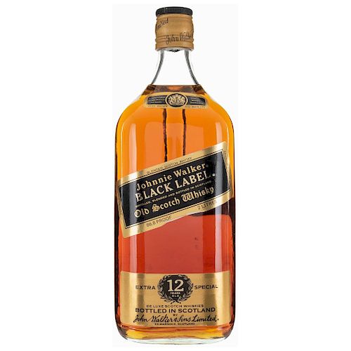 Johnnie Walker. Black Label Blended. Scotch Whisky. De los 60's. Presentación de 2 litros.