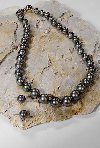 Black Tahitian Pearl Necklace and