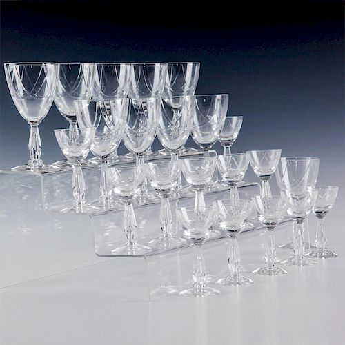 CLEAR CORDIAL AND WINE GLASSES