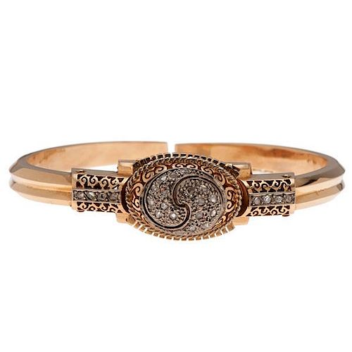 Fleuron Bracelet Watch in 18 Karat Gold with Rose Cut Diamonds 