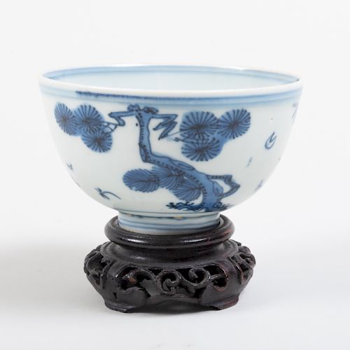 Chinese Porcelain Blue and White 'Three Friends' Tea Bowl