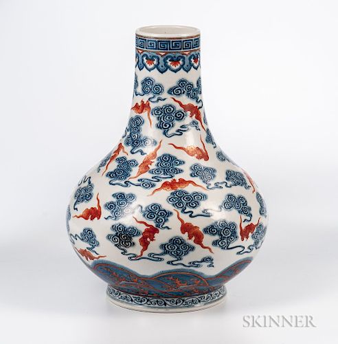 Iron Red-enameled Blue and White Tianqiuping   Vase