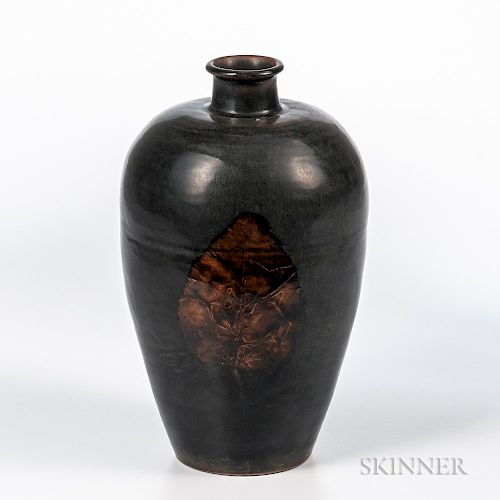 "Jizhou"-style Black-glazed Bottle Vase