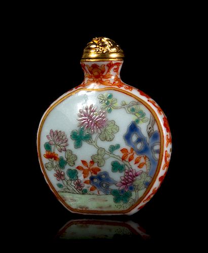 A Famille Rose and Iron Red Porcelain Snuff Bottle
Height 2 1/4 in., 6 cm. 